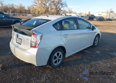 2014 Toyota Prius Two z USA, uszkodzony, nr VIN JTDKN3DU2E0366655